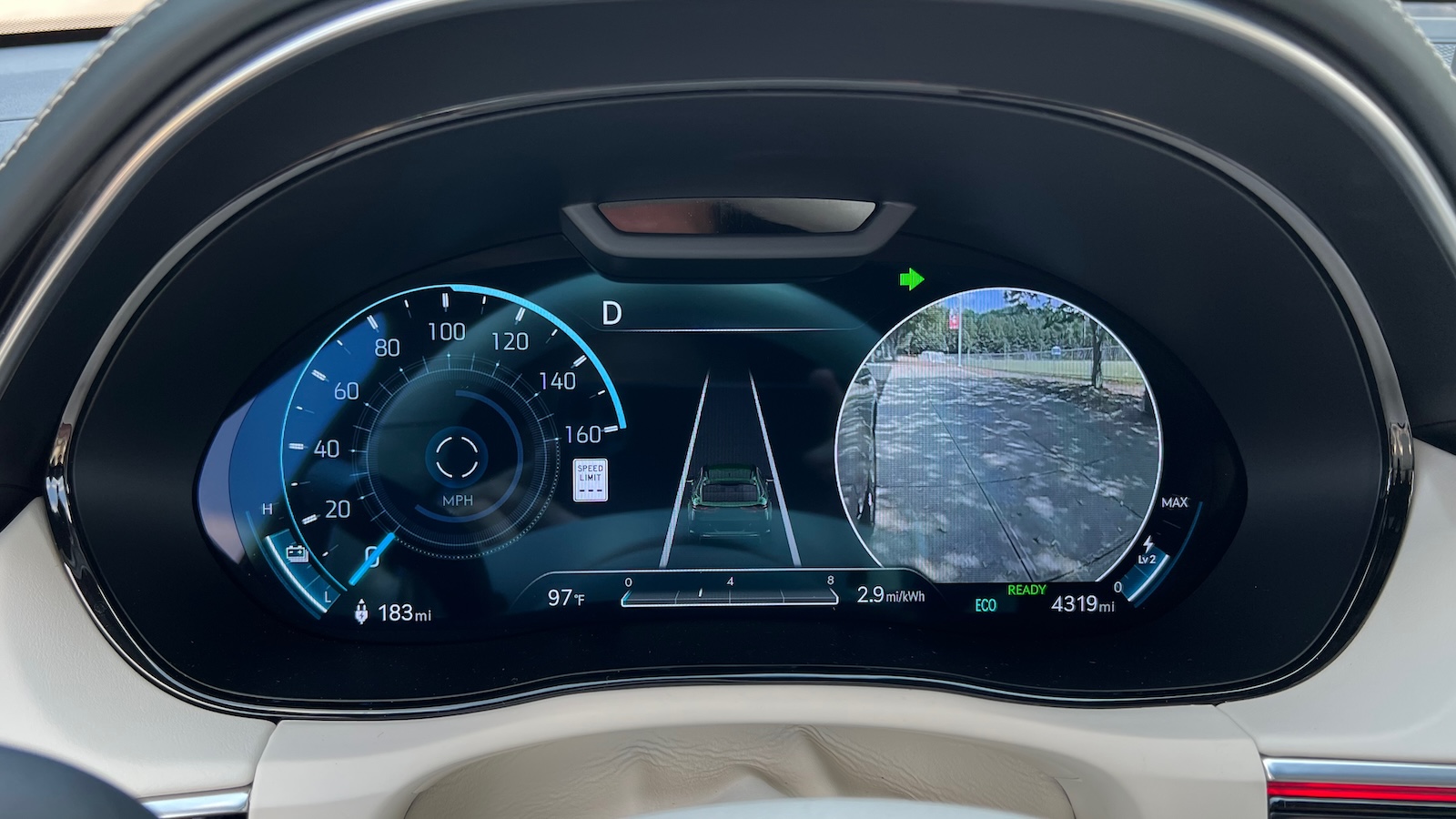 2023 gv70 driver display